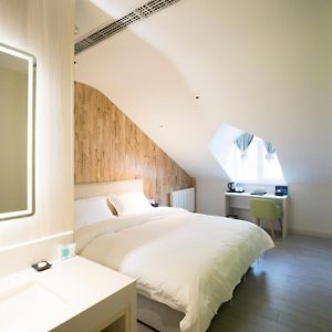 Beijing Saga Hotel